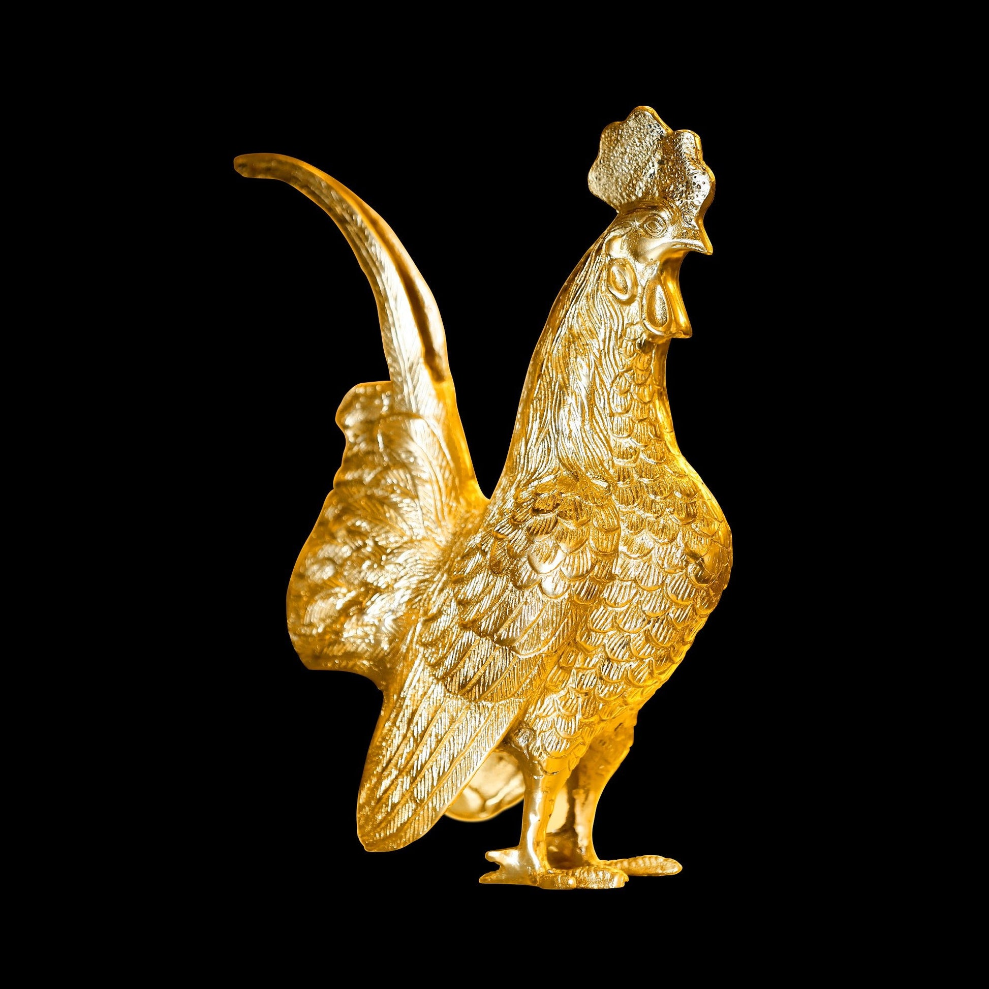  Elegant handcrafted solid brass rooster sculpture made in Italy with a lacquer protective coating.