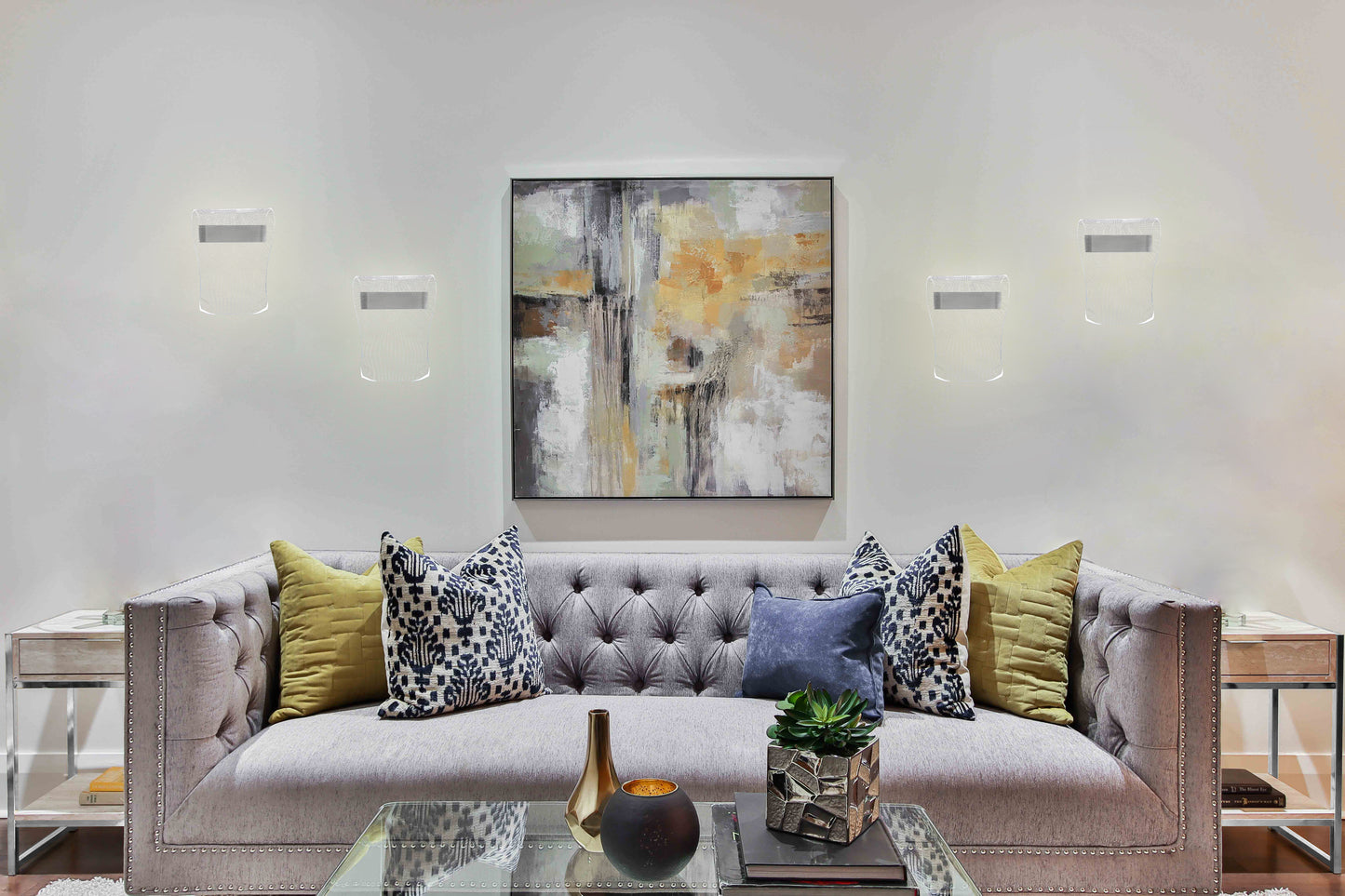 Modern Mesh Curved Wall Sconce – Chrome Finish Decorative LED Light Fixture