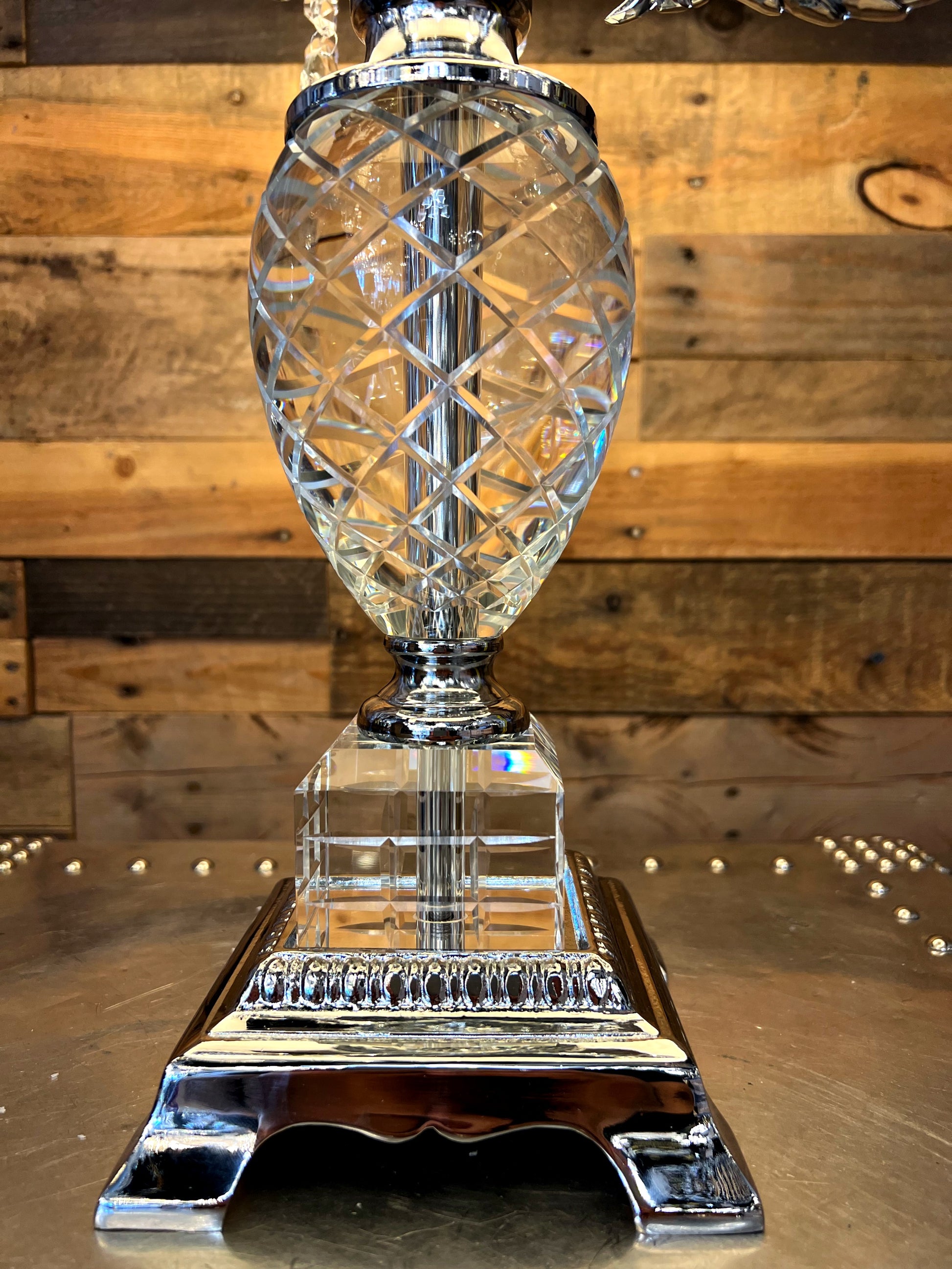 Faceted crystal column detail on luxury table lamp